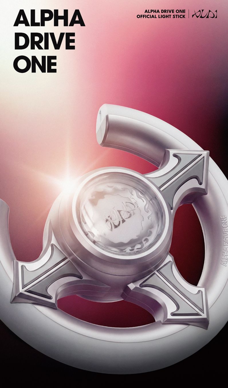 ALPHA DRIVE ONE - OFFICIAL LIGHT STICK Nolae